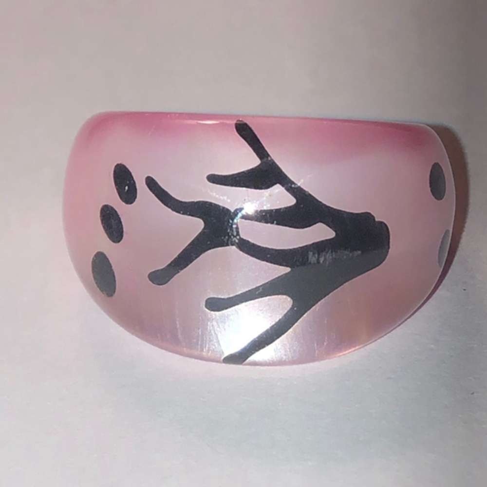 Size 9 Funky Retro Light Pink Black Boho Dome Ring